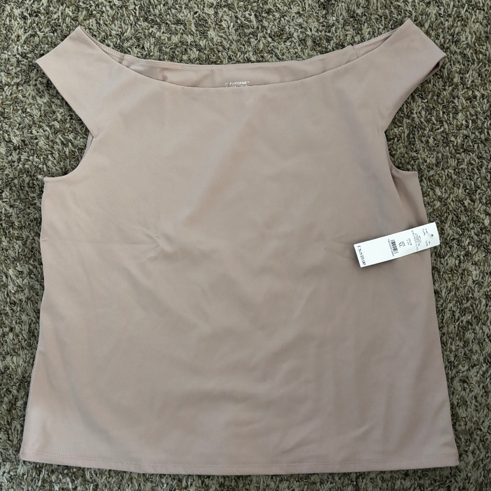 White House black market tank